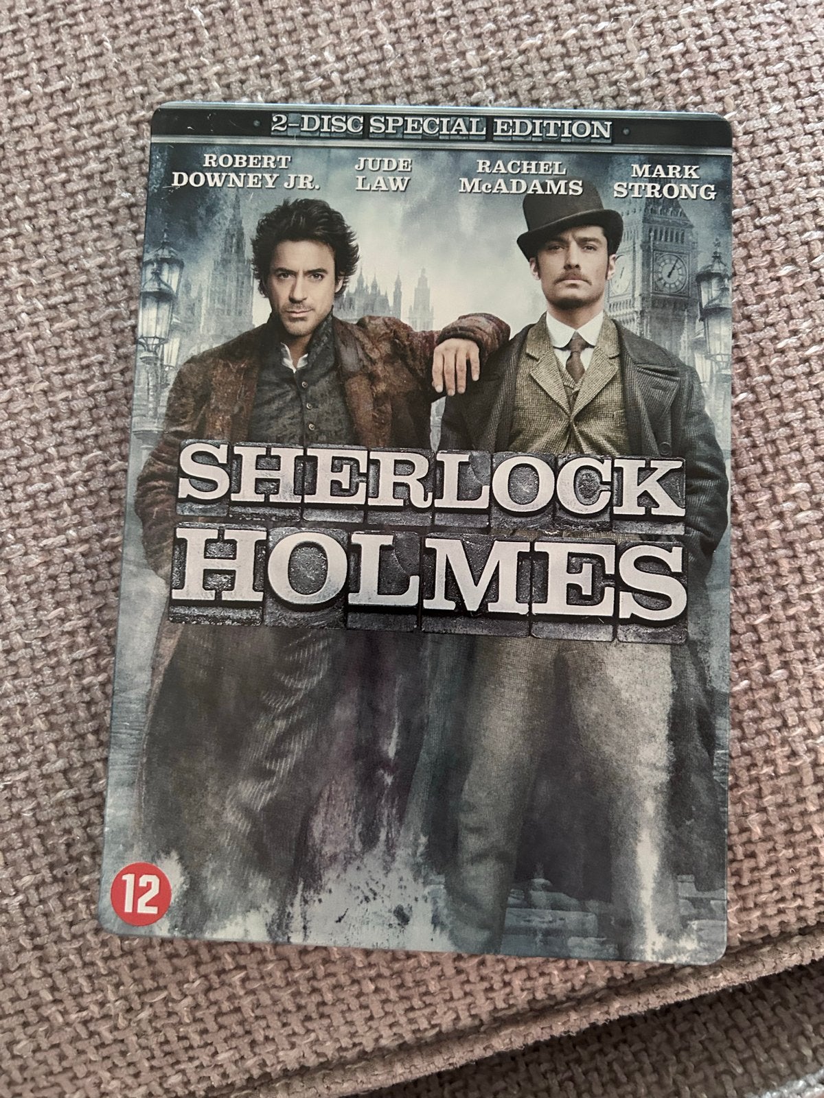 Sherlock Holmes 2-Disc Steal case DVD, Vanaf 12 jaar, Ophalen of Verzenden, Zo goed als nieuw, Actiethriller