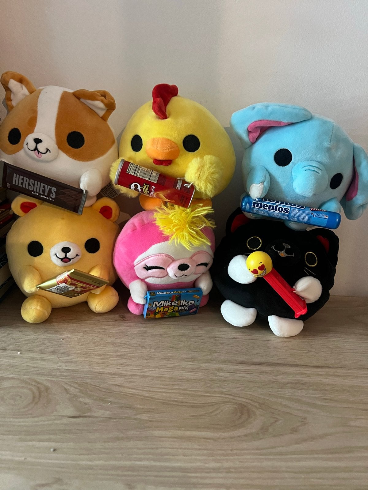Leuke Snackels  knuffels met snoepjes - Set van 6, Zo goed als nieuw, Klein (minder dan 20 cm), Bruin, Hond