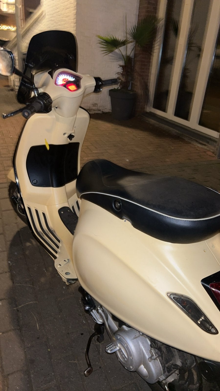 Vespa Sprint 80cc - Unieke Crème Kleur, Ophalen of Verzenden, Gebruikt, Overige modellen