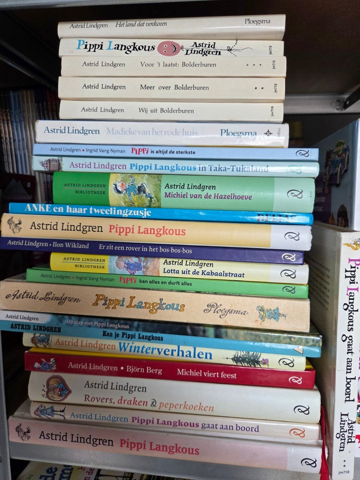 21x Astrid Lindgren boeken oa Pippi Langkous + Bolderburen, Boeken, Ophalen of Verzenden, Zo goed als nieuw
