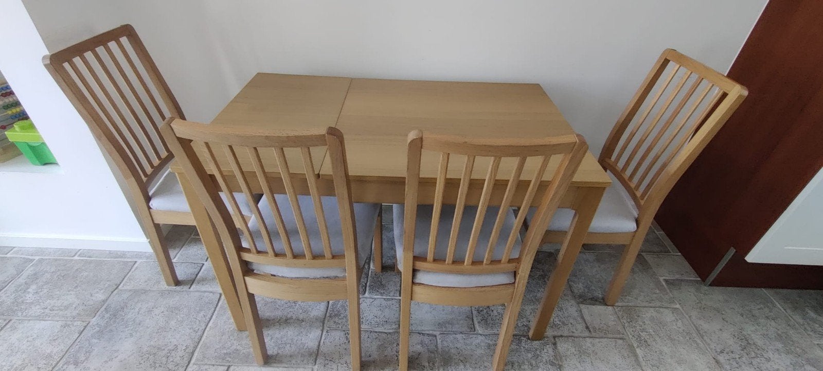 Ikea Ekedalen uitschuifbare eettafel met 4 stoelen, Ophalen, 100 tot 150 cm, 50 tot 100 cm, Zo goed als nieuw