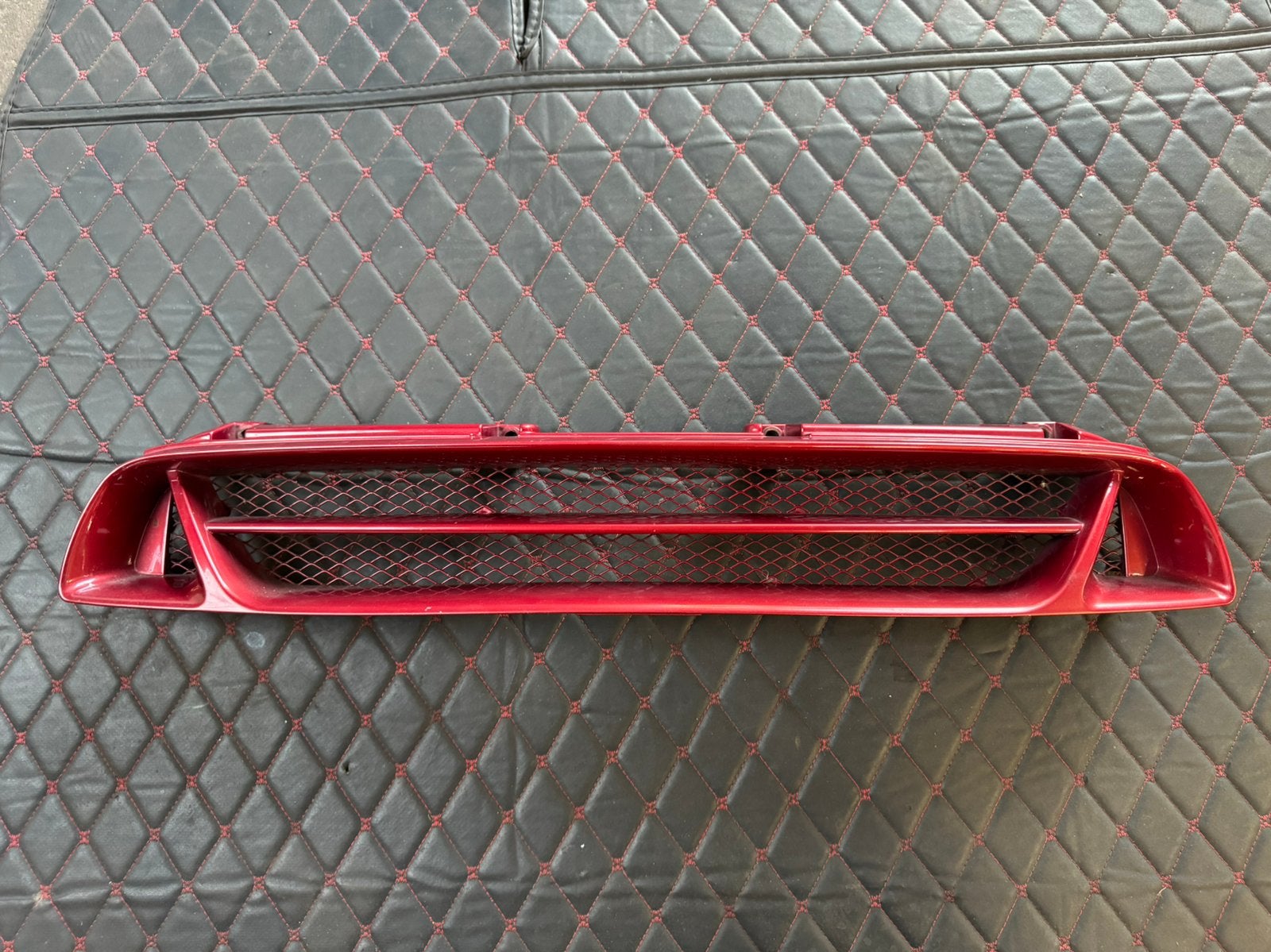 Subaru Impreza OEM+ Grill –WRX/STI Bugeye, Subaru, Gebruikt, Voor, Ophalen of Verzenden