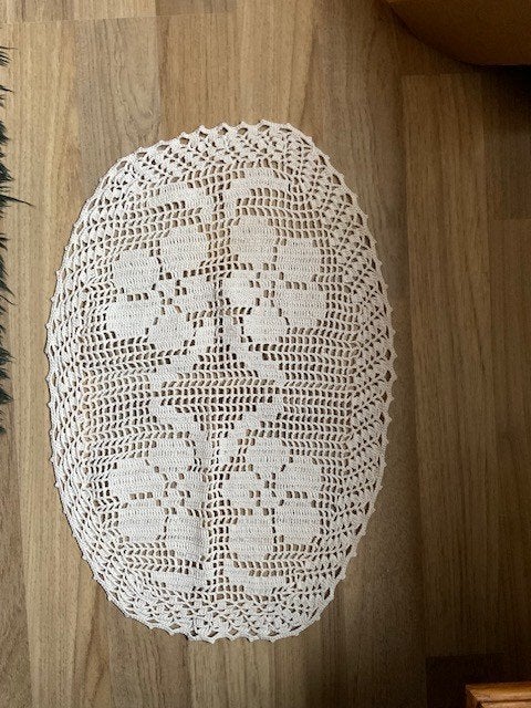 Diverse zeer fijn hand-gehaakte kleedjes, Antiek en Kunst, Ophalen of Verzenden