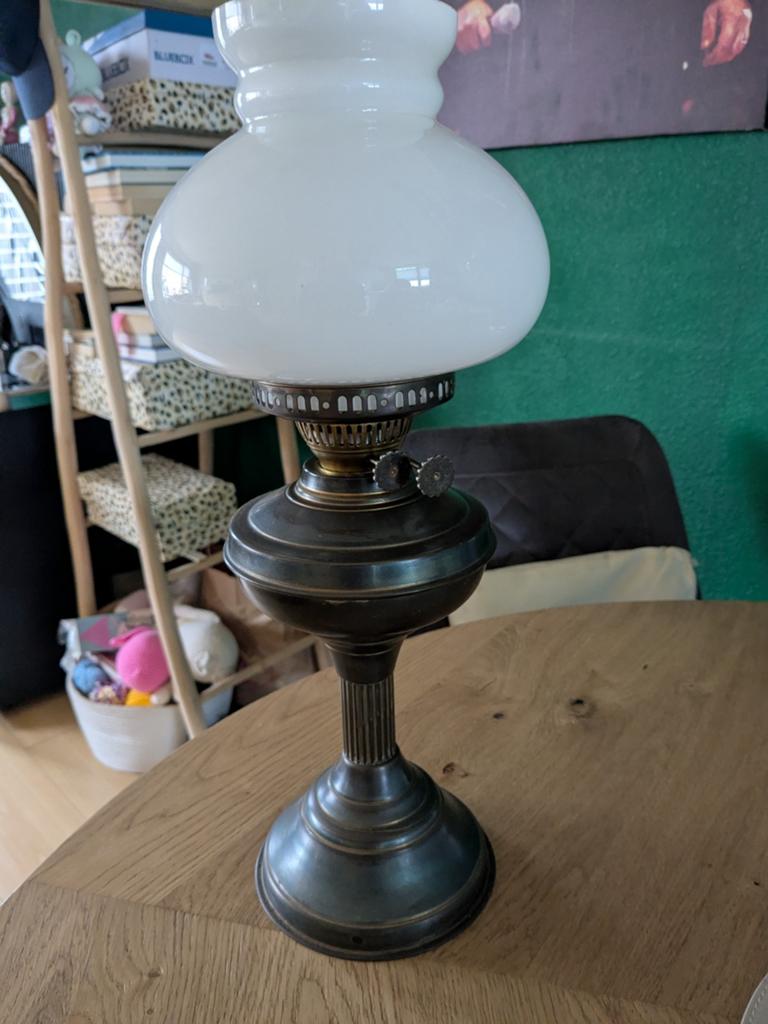 Olie tafel lamp, Antiek en Kunst, Antiek | Lampen, Ophalen of Verzenden