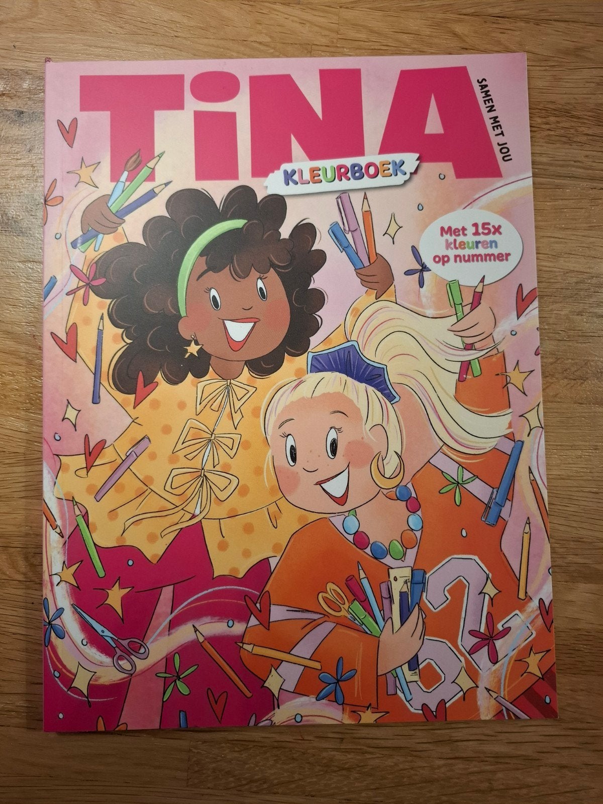TINA Kleurboek - Kleuren op nummer en meer!, Boeken, Ophalen of Verzenden, Zo goed als nieuw