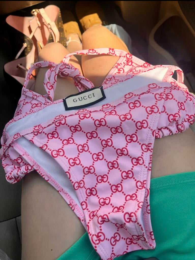 Gucci Bikini Set pink, Kleding | Dames, Badmode en Zwemkleding, Zo goed als nieuw, Badpak, Roze, Ophalen of Verzenden
