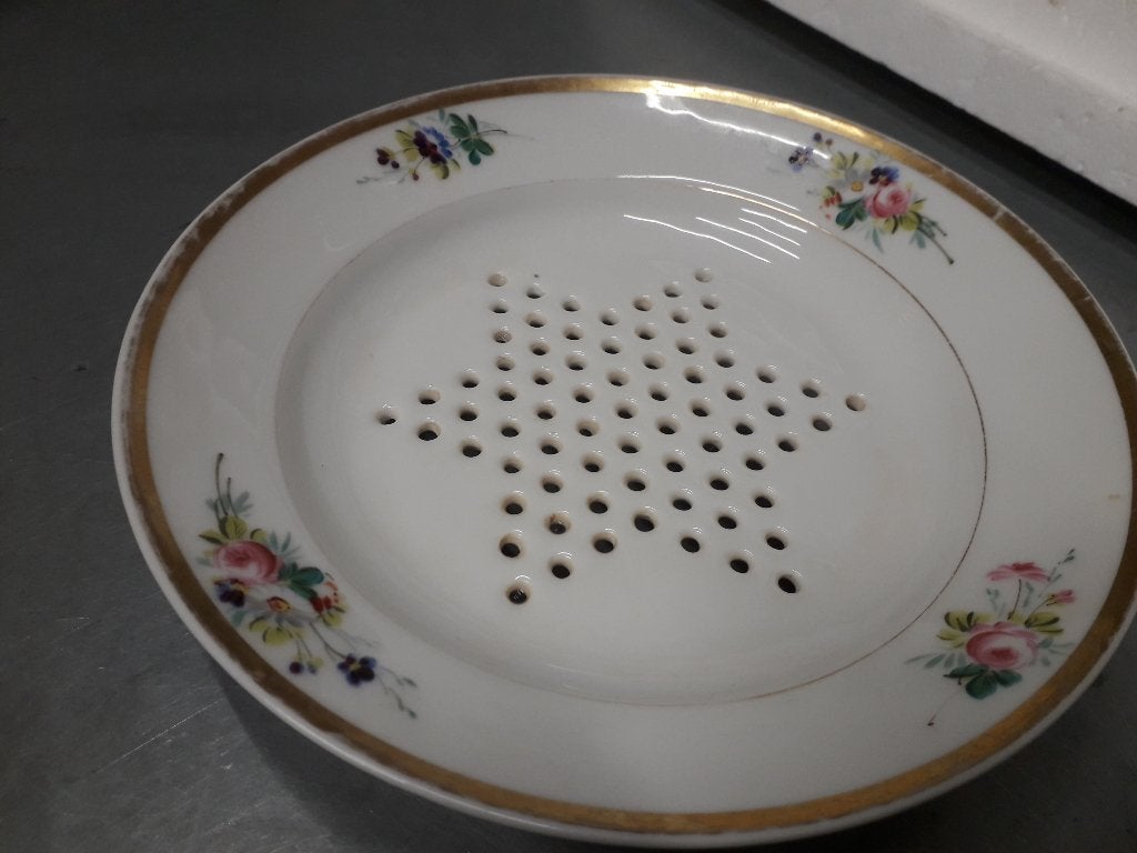 ANTIEK PORSELEINEN LEKSCHAAL / TREEF in PERFECTE STAAT, Antiek en Kunst, Antiek | Porselein, Ophalen of Verzenden