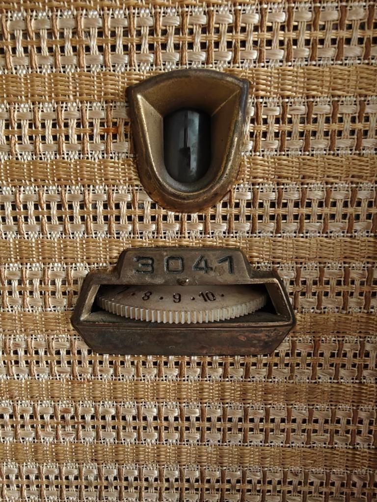Radio van het merk Grundig, waarschijnlijk model 3041w, Ophalen of Verzenden