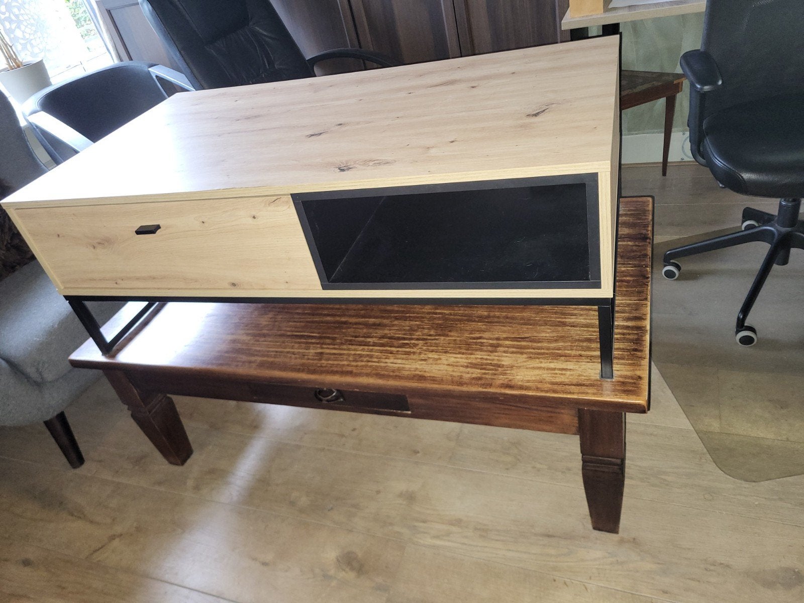 Twee tafels te koop: salontafel en klassieke bijzetta, Gebruikt, 100 tot 150 cm, 50 tot 100 cm, Ophalen