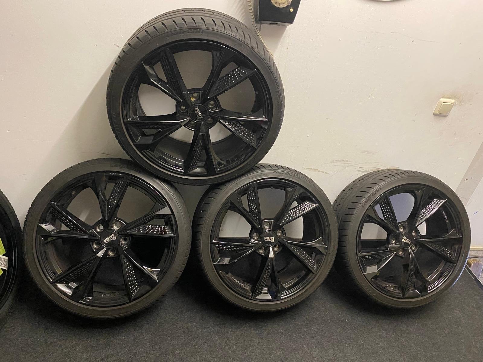 MAM RS 6 Velgen 19 inch met Zomerbanden 245/35 ZR19, Banden en Velgen, Personenwagen, Zomerbanden, Ophalen