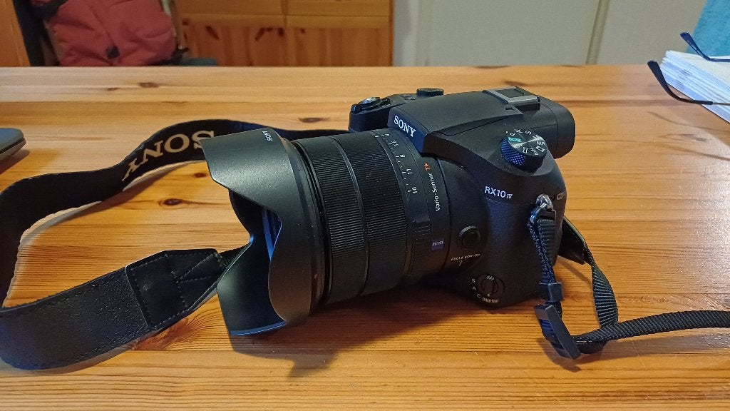 Sony RX10 IV cybershot camera met accessoires, Ophalen, Compact, Zo goed als nieuw, Sony