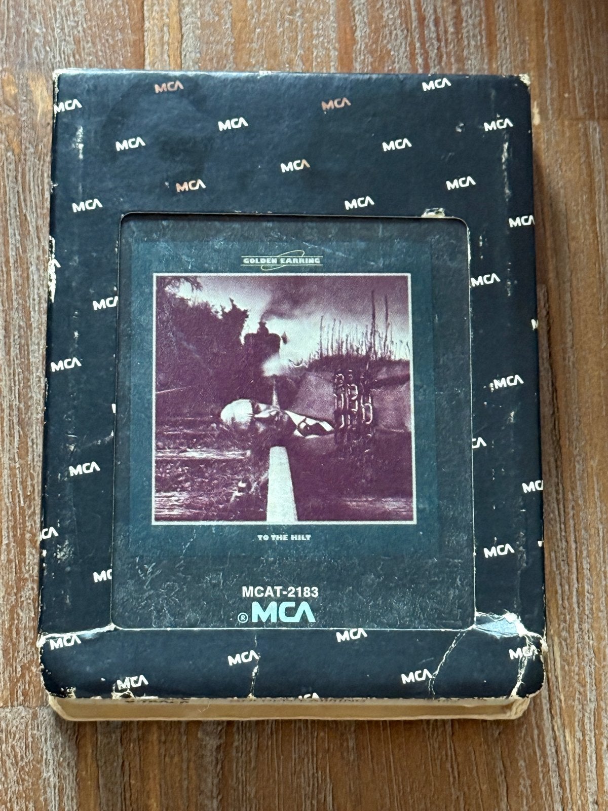 Golden Earring - To The Hilt 8 Track Tape, Gebruikt, 1 bandje, Ophalen of Verzenden, Origineel