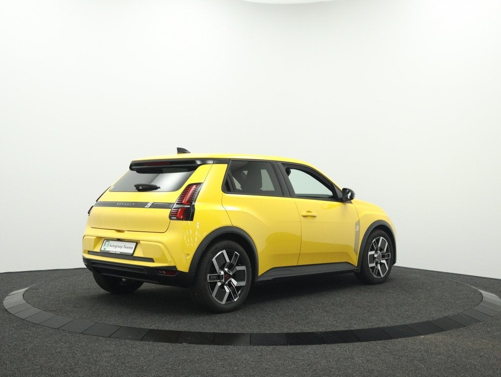 Renault 5 Urban Range techno 40 kWh | Private lease 519,- P., 12 maanden, Gebruikt, Geel, Automatische klimaatregeling