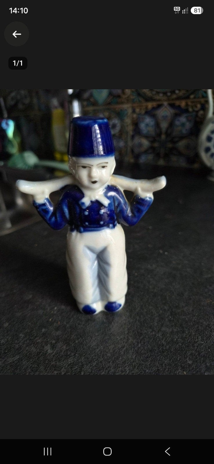Delfts Blauw beeldje: Jongen met juk, Ophalen, Zo goed als nieuw