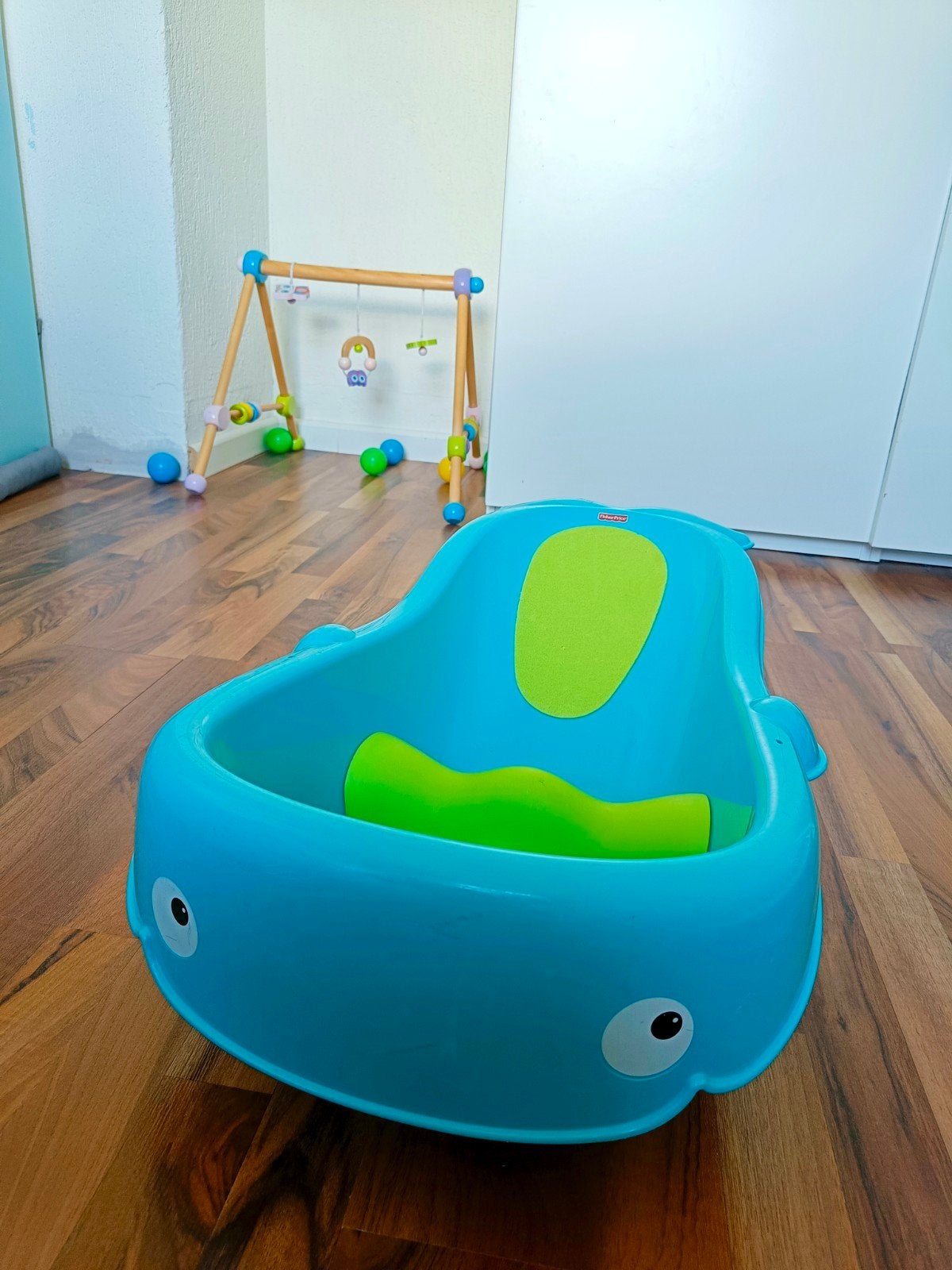 leuk babybadje met steun en babygym hout, Ophalen, Badzitje, Gebruikt, Zitje