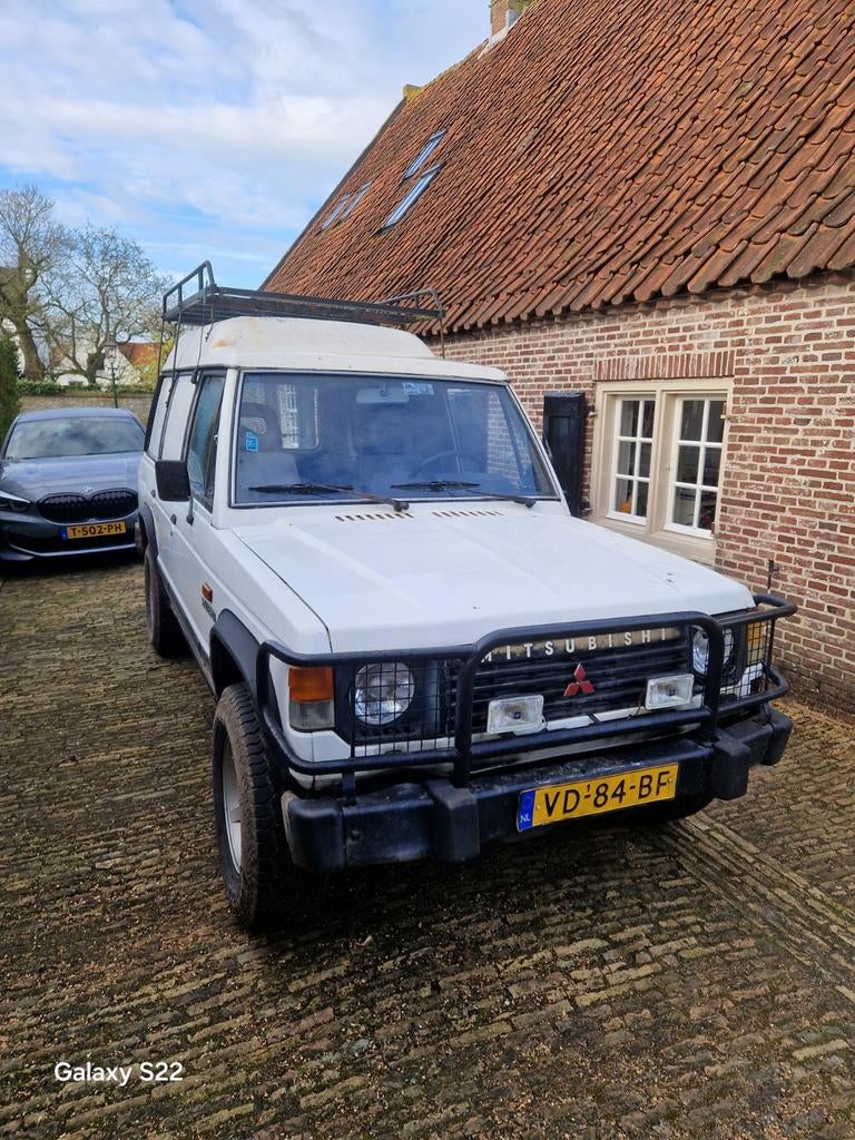 Mitsubishi Pajero 2.5 TD Longb HR VAN 4WD 1988, Auto's, Bestelauto's, Voorwielaandrijving, 1670 kg, 4 cilinders, 2477 cc