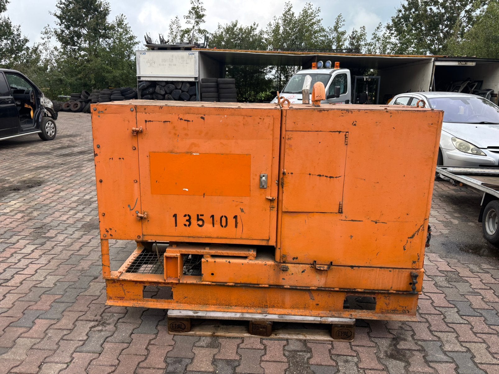 MwM aggreggat set, Ophalen, Gebruikt, 10 tot 30 kVA, Elektrisch startend