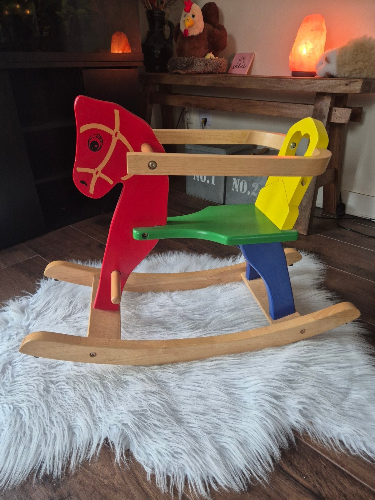 Gekleurd houten hobbelpaard voor kleine kinderen, Ophalen, Zo goed als nieuw, Rij- of Hobbelspeelgoed