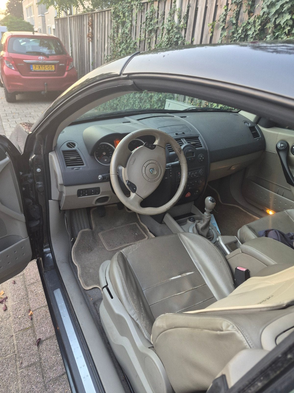 Foto 8 van Renault Mégane 2.0 Turbo 16V 163PK 2005 Zwart