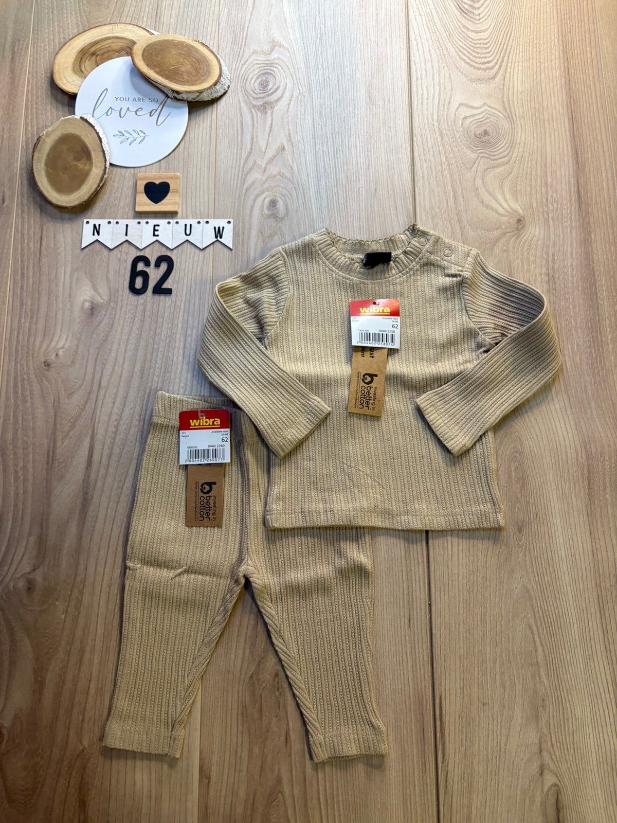 Baby meisje wibra setje beige shirtje broekje maat 62, Ophalen of Verzenden, Nieuw, Meisje, Setje