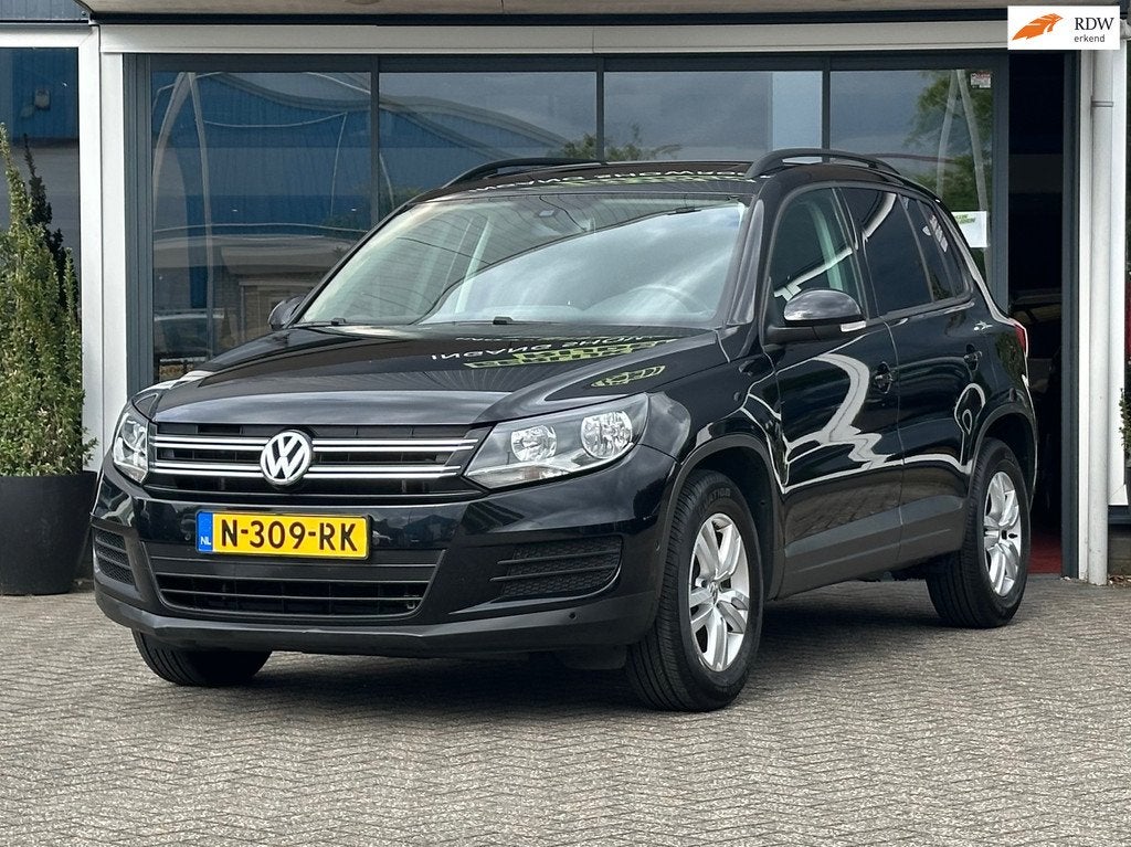 Volkswagen Tiguan 1.4 TSI Connected Series / Pano / Airco, Auto's, Volkswagen, Voorwielaandrijving, 125 pk, Gebruikt, Euro 6