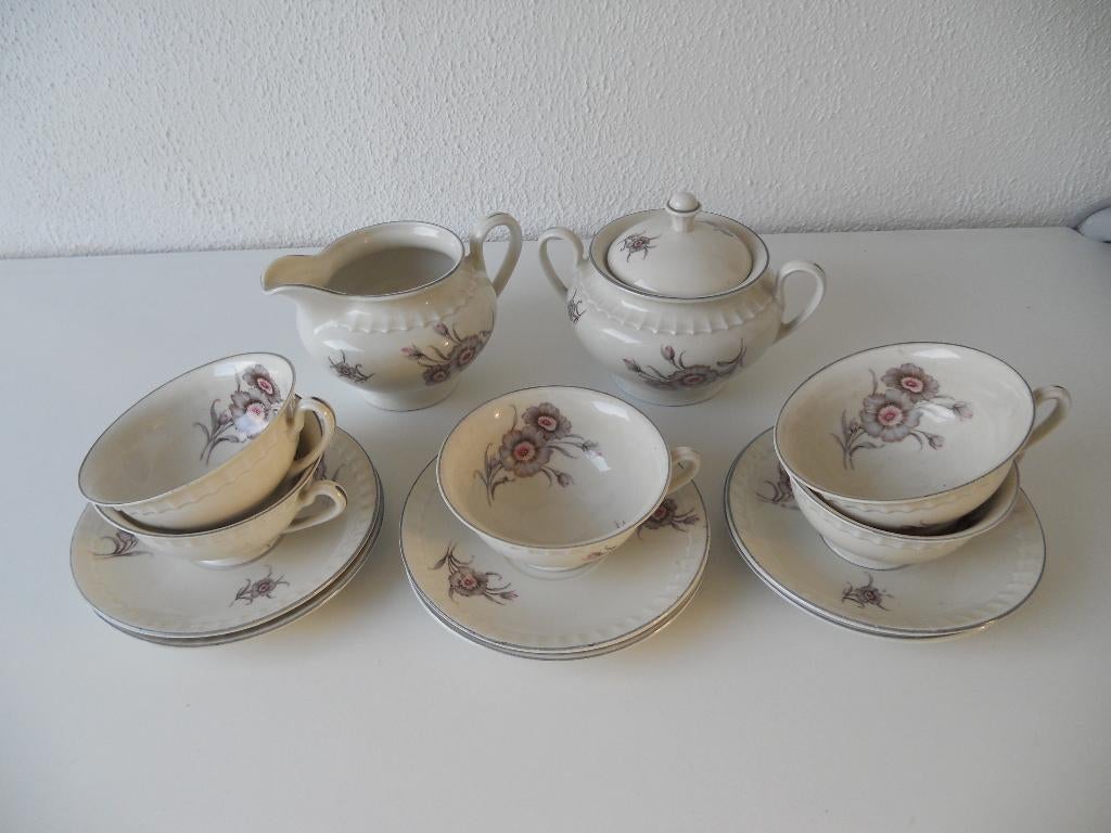 Mosa kop en schotel en roomstel, Ophalen of Verzenden