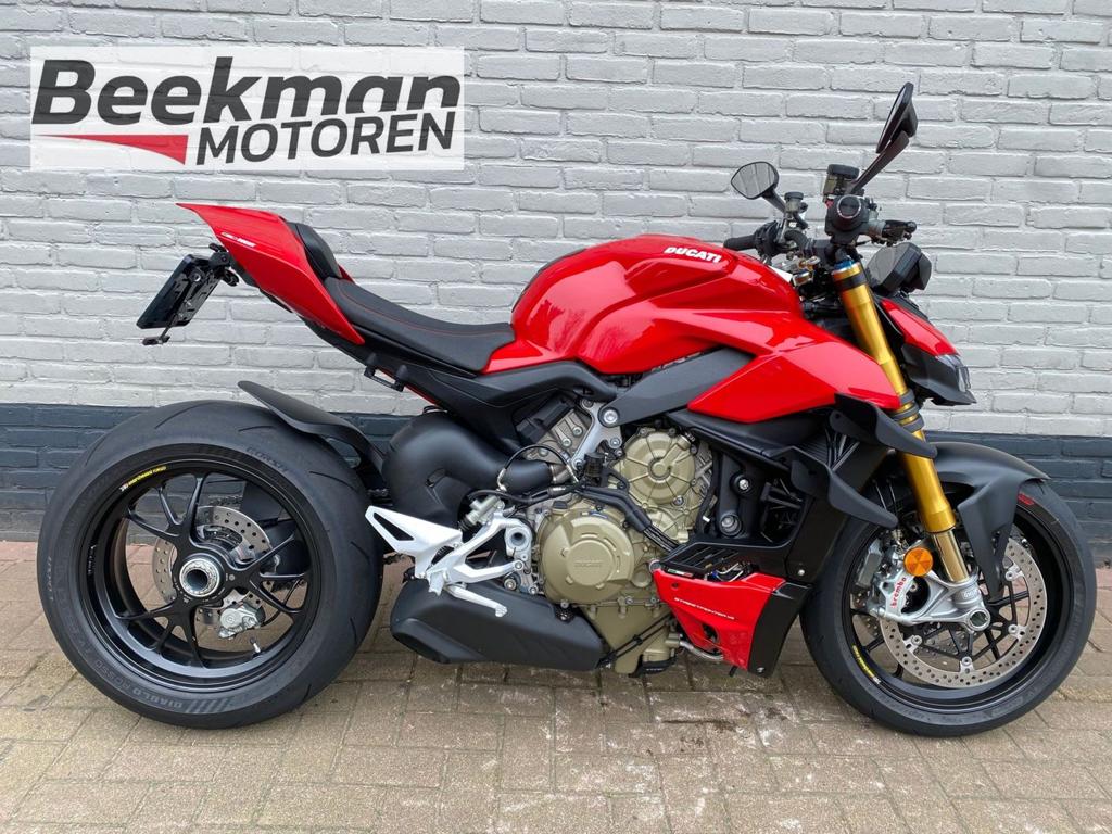 DUCATI STREETFIGHTER V4 S (bj 2022) 11,243 km V4S Dealer ond, Motoren, Motoren | Ducati, DUCATI, 4 cilinders, Motorrijbewijs A
