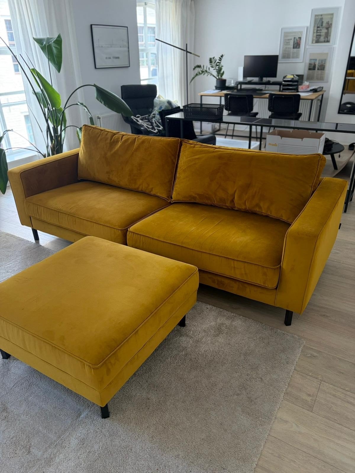 Okergele bank met hocker - goede staat, Ophalen, Gebruikt, Driepersoons, 75 tot 100 cm