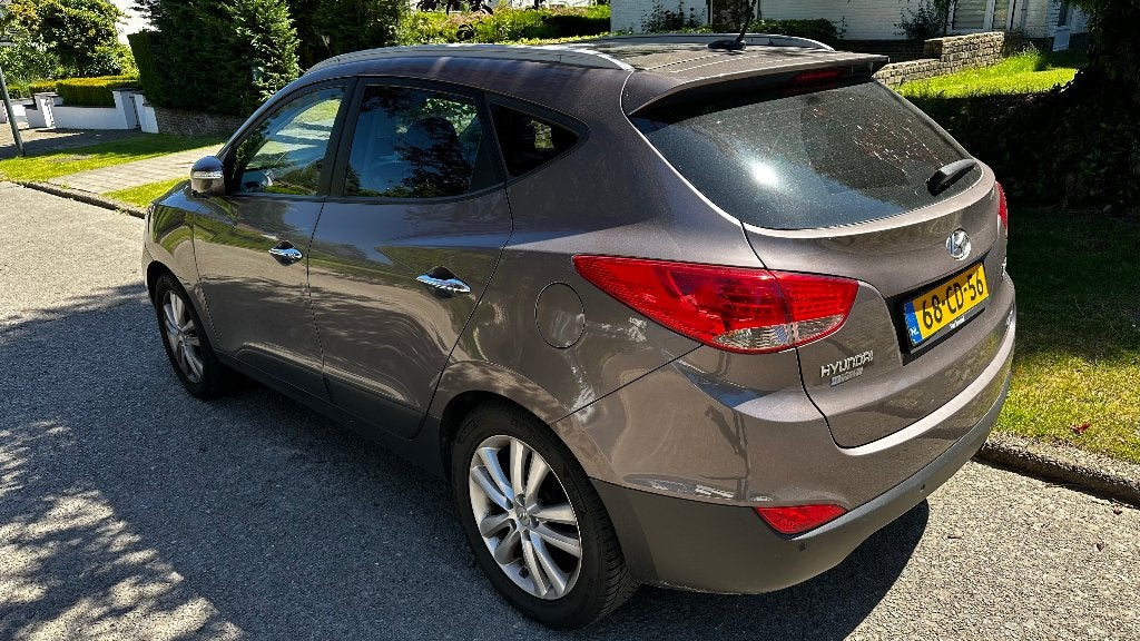 HYUNDAI iX35, Auto's, Euro 5, Zwart, 4 cilinders, Bruin