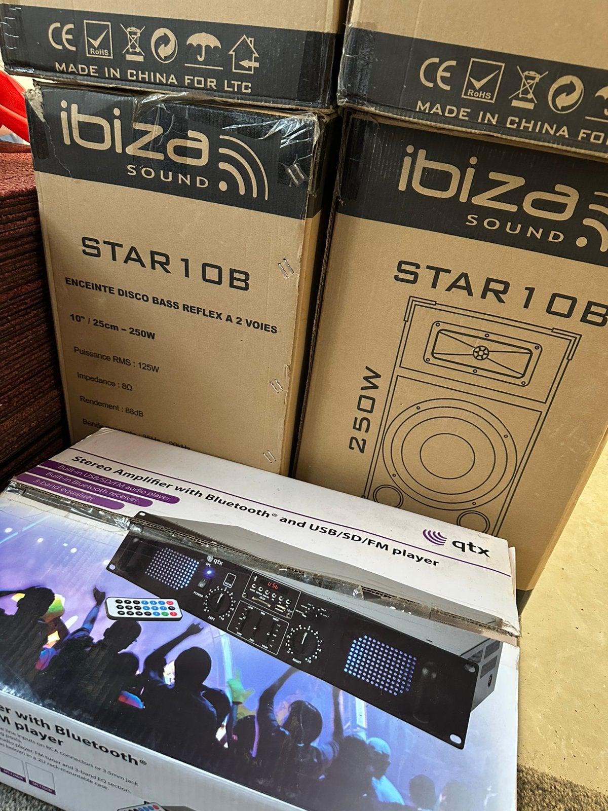 QTX Versterker & Ibiza Sound STAR10B Disco Luidsprekers 250W, Speakerset, Zo goed als nieuw, Bluetooth, Ophalen