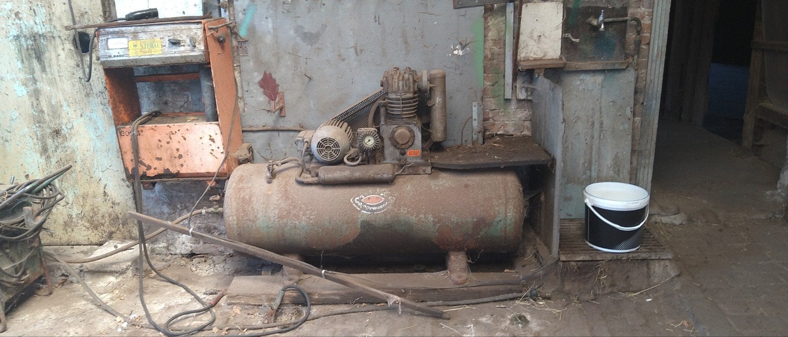 Compressor, Ophalen, Gebruikt, 400 tot 800 liter/min, 6 tot 10 bar