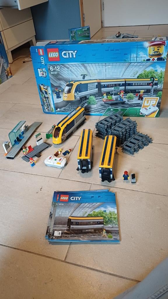 Lego City Passagierstrein 60197 met doos en instructies, City, Lego, Ophalen of Verzenden, Zo goed als nieuw