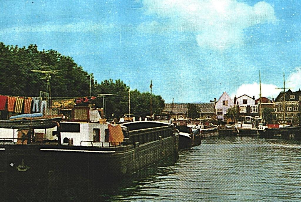 36727 Dordrecht 80+ ZH binnenvaartschip Gelopen met zegel, Ophalen of Verzenden, 1980 tot heden, Gelopen, Zuid-Holland