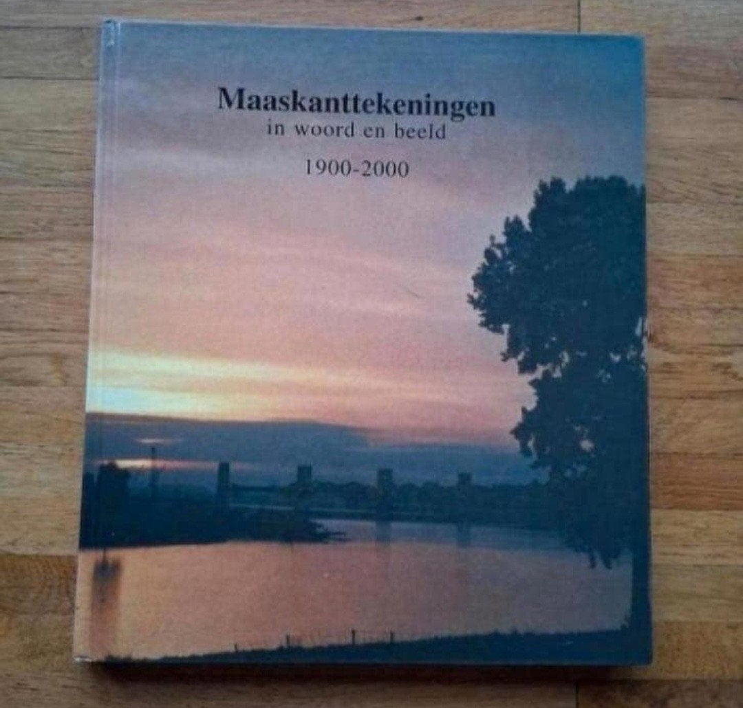 Maaskanttekeningen in woord en beeld 1900-2000
gemeente Lith, Ophalen of Verzenden, Zo goed als nieuw