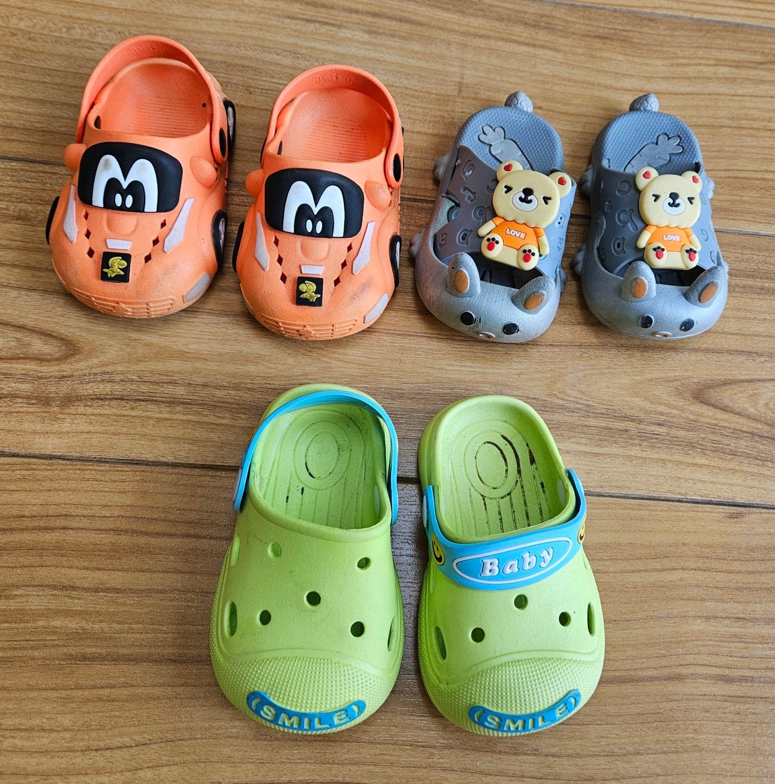 Leuke babyschoentjes: oranje, grijs en groen, Ophalen of Verzenden, Gebruikt, Jongen of Meisje