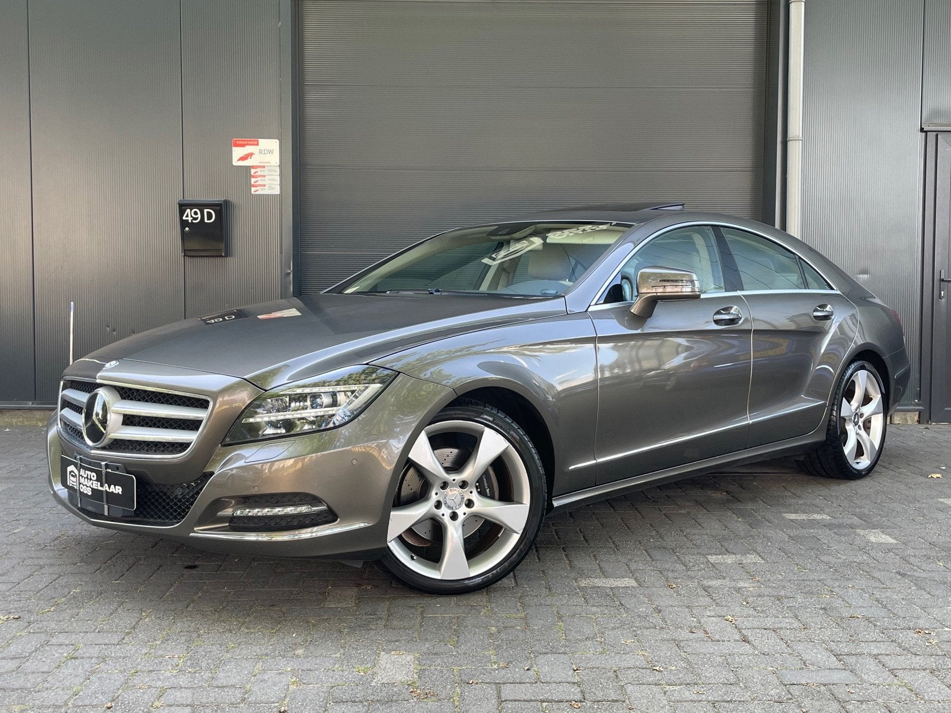 Mercedes-Benz CLS-klasse 350 KEYLESS SCHUIFDAK LED CLIMA CRU, Auto's, Automaat, Gebruikt, Beige, Beige