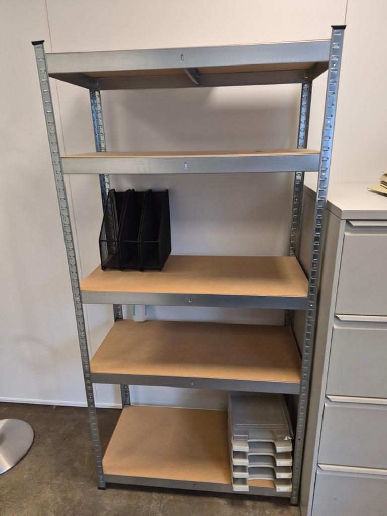 Stevige metalen stellingkast met 5 houten planken, Huis en Inrichting, Ophalen