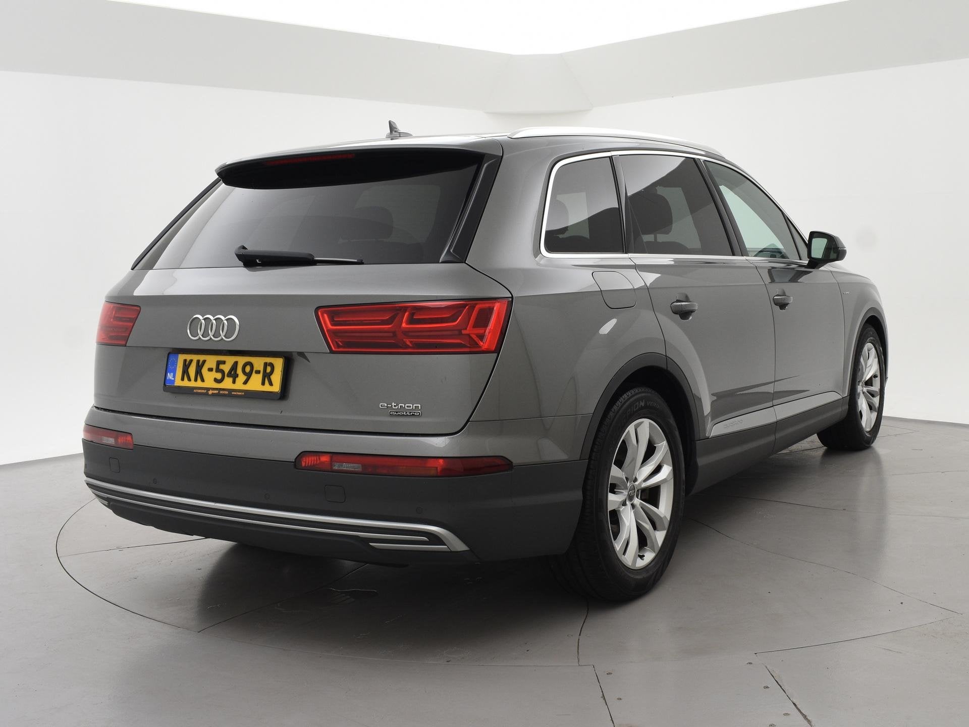 Audi Q7 3.0 TDI E-TRON 374 PK + TREKHAAK 3500 KG | LUCHTVERI, Auto's, Audi, Automaat, Gebruikt, 2420 kg, Automatische klimaatregeling
