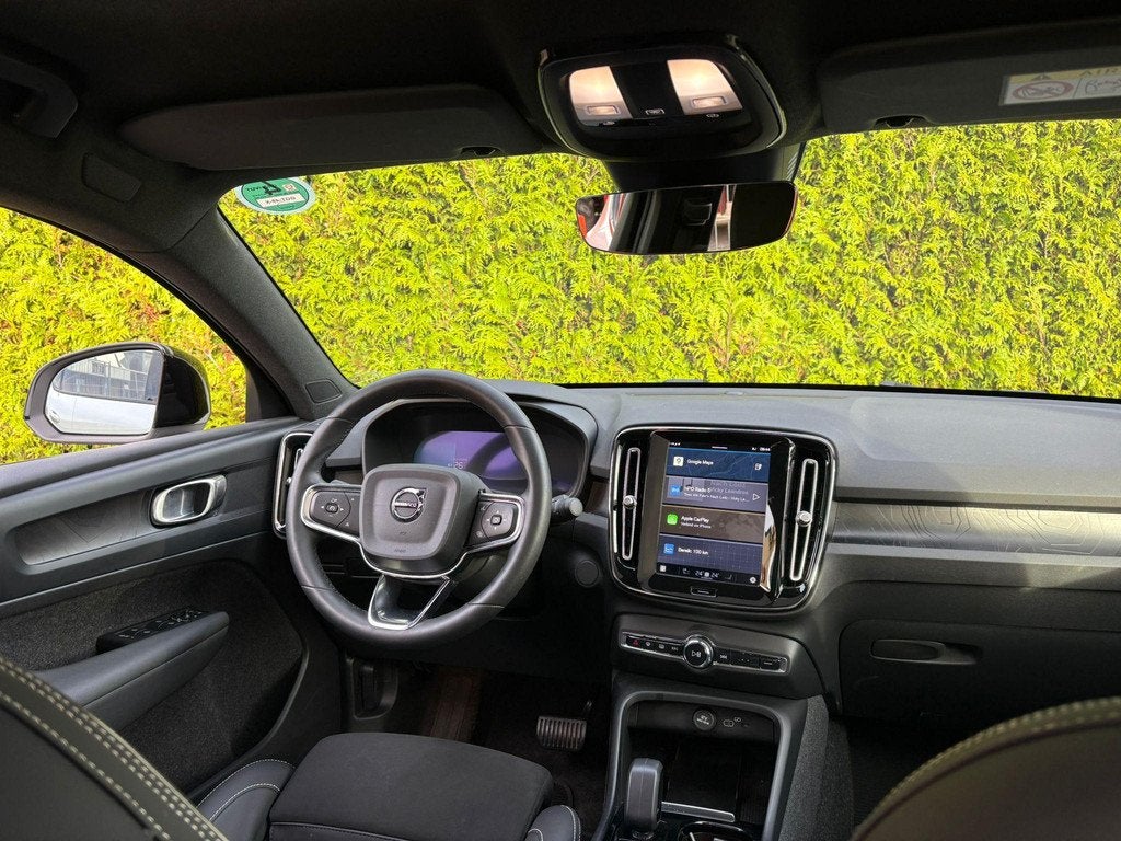 Volvo C40 Recharge Plus 69 kWh | Panoramadak | Stoel & Stuur, Auto's, Volvo, 12 maanden, Gebruikt, Leder en Stof, 231 pk