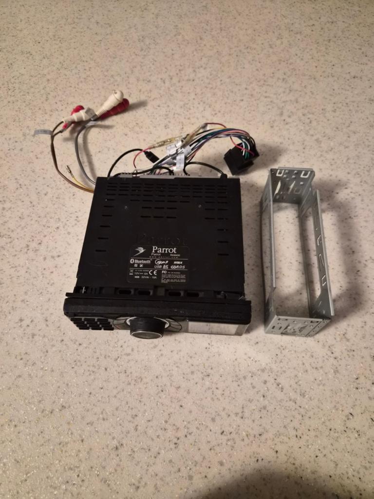 Parrot RKi8400 Autoradio met Bluetooth en USB, Ophalen of Verzenden, Gebruikt