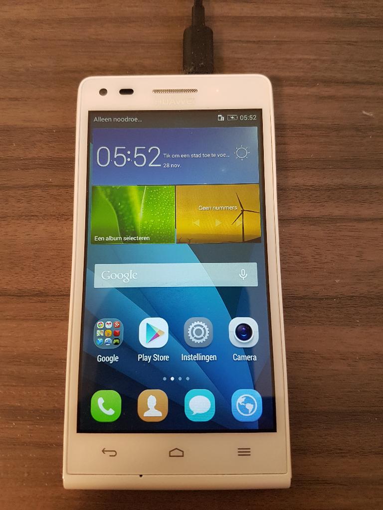 Huawei Ascend G6 ook te ruil voor 2 Furby's, Zwart, Touchscreen, Ophalen of Verzenden, Zo goed als nieuw