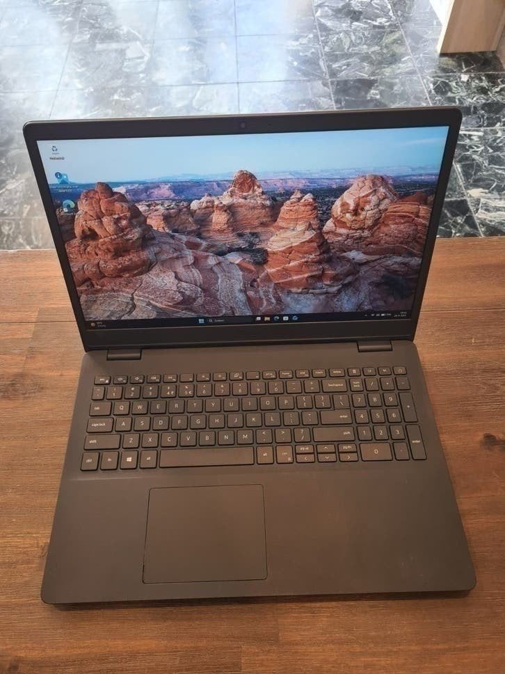 Dell Vostro 3500 15.6" FHD i5-11357 8GB RAM 256GB SSD, DDR4, 8 GB, Ophalen of Verzenden, Zo goed als nieuw