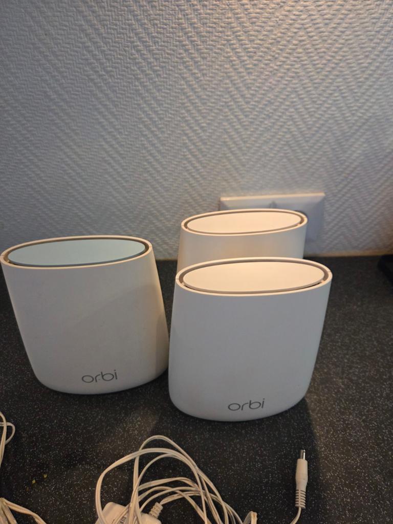Orbi netgear router + 2 satellieten, Ophalen of Verzenden