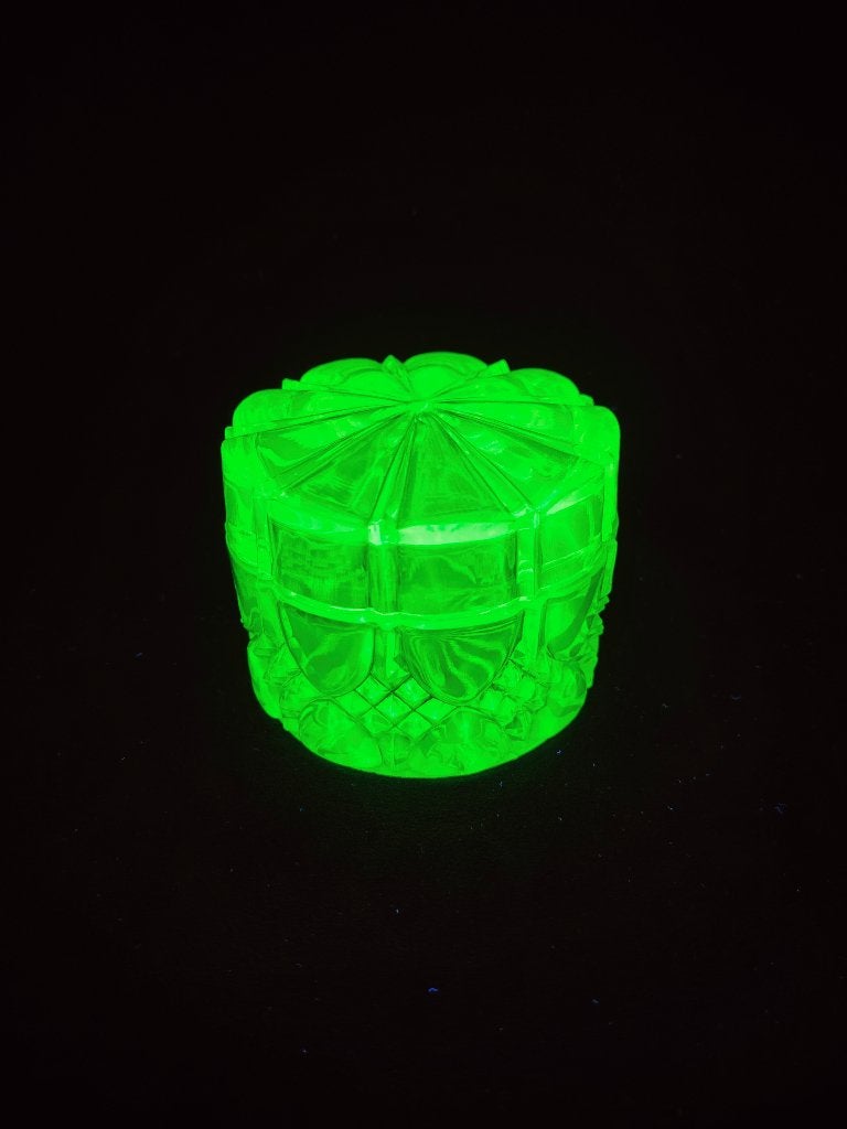 Val Saint Lambert uranium glas potje annagroen, Antiek en Kunst, Ophalen of Verzenden