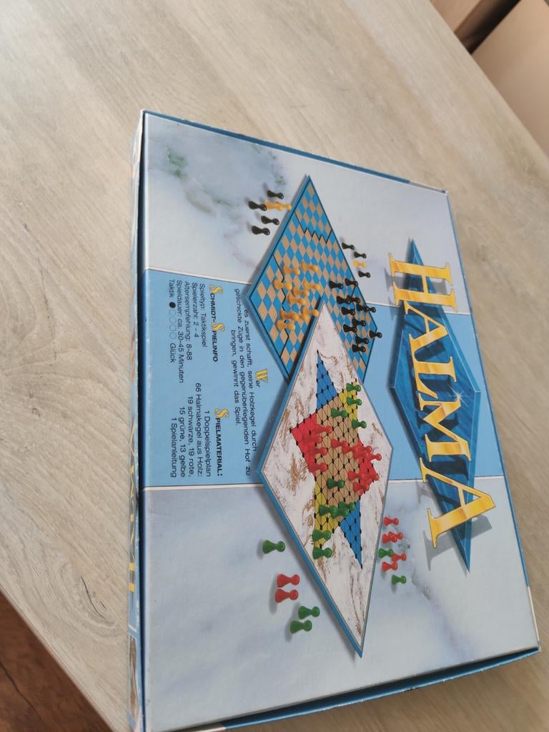 Halma bordspel van Schmidt Spiele - Klassiek familiespel, Lahnstraße 21, 12055 Berlin, Duitsland, Schmidt Spiele, Vijf spelers of meer