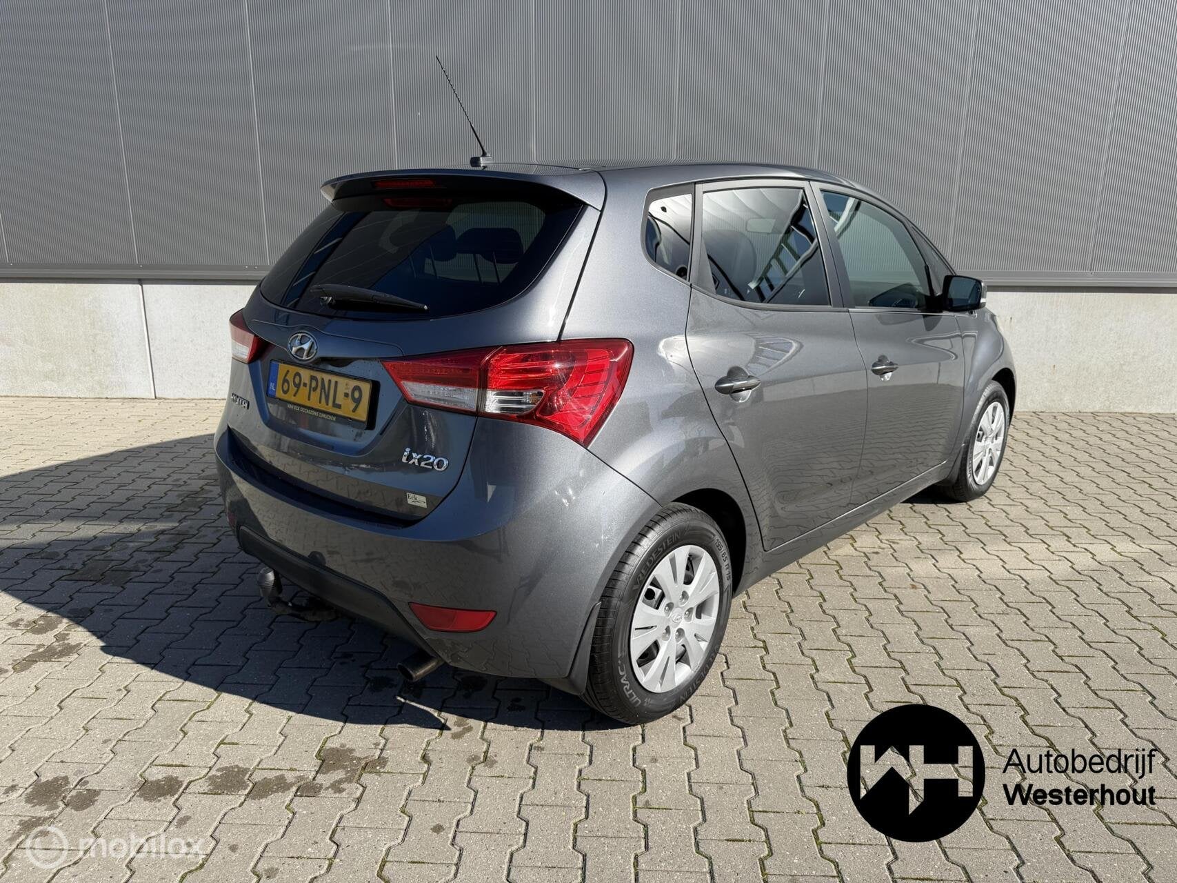 Hyundai ix20 1.6i i-Catcher|AUTOMAAT|PANORAMADAK|NAVI|LEER, Auto's, Euro 5, 1591 cc, 4 cilinders, Bedrijf
