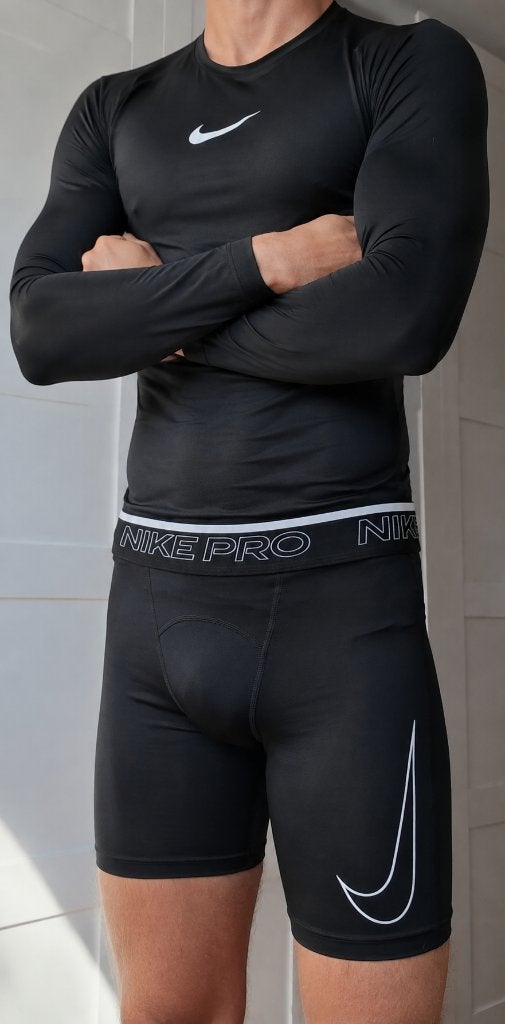 Nike thermo sportkleding - maat s, Verzenden, Zwart, Nike, Zo goed als nieuw