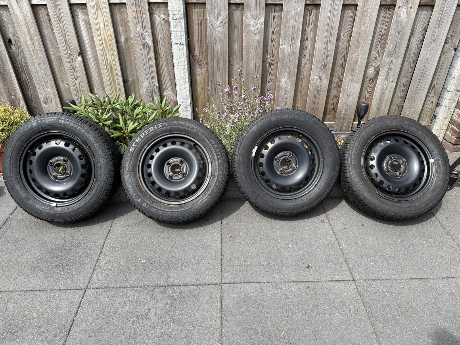 Master Grip 2 winterbanden 165/70/14 op stalen velg, Auto-onderdelen, Banden en Velgen, Ophalen, 14 inch, Gebruikt, Banden en Velgen