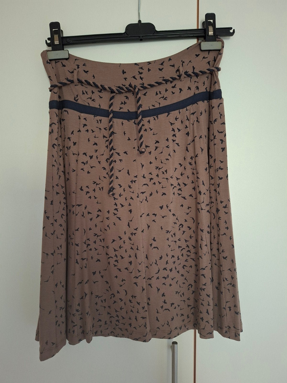 nieuwe set van rokje met top van Carola van Benthum maat s, Bruin, Carola van Benthum, Nieuw, Ophalen of Verzenden