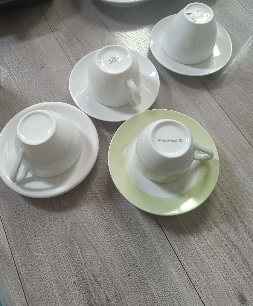 4x koffiekopjes met schoteltjes, Ophalen, Porselein, Overige stijlen, Kop(pen) en/of Schotel(s)